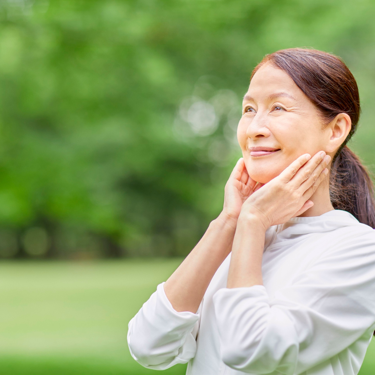 Why Mature Skin Needs More Hydration Than You Think
